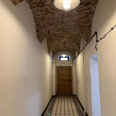 Old Town Jezuicka 2 *